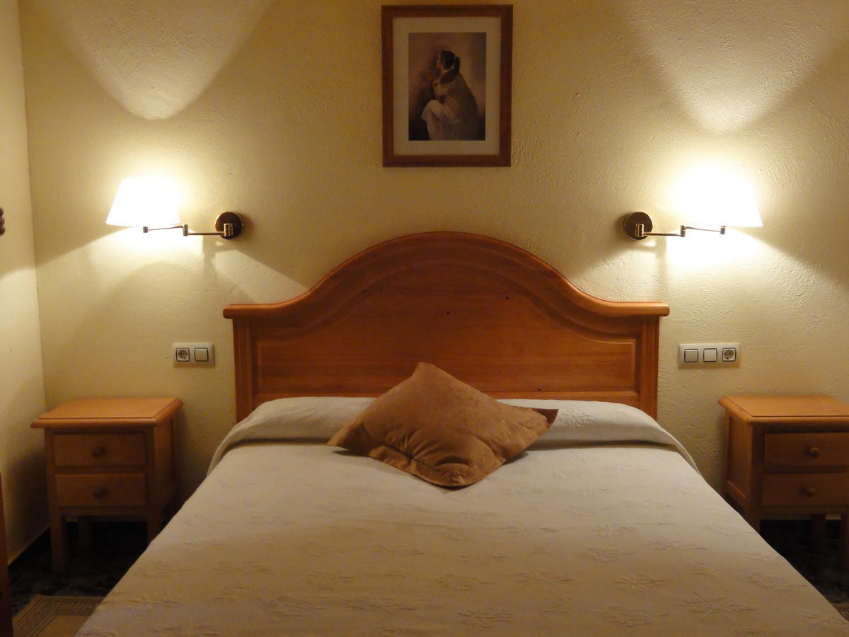 Ca L'Amadeu Hotel Vilanova de Escornalbou Room photo